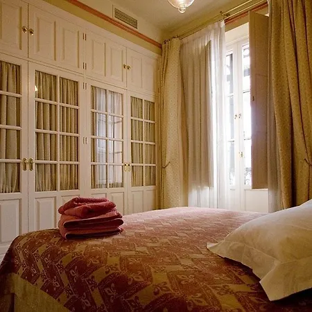 Villa River House *